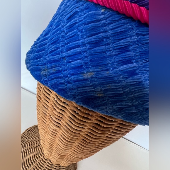 Women’s 21 1/4” Blue Crushed Velvet Vintage Hat with Purple and Fuchsia Band - Picture 6 of 7